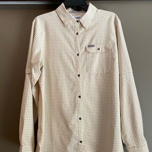 Columbia Women’s Gingham Dry Fit Long Sleeve Button Down - XL